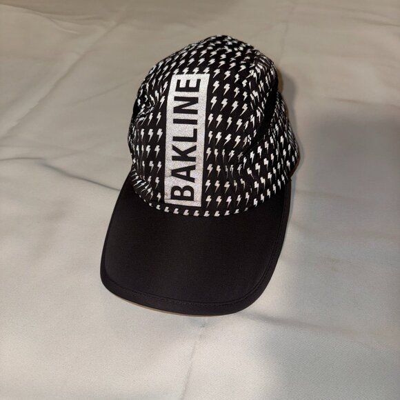 Bakline Reflective Running Cup - Picture 1 of 5